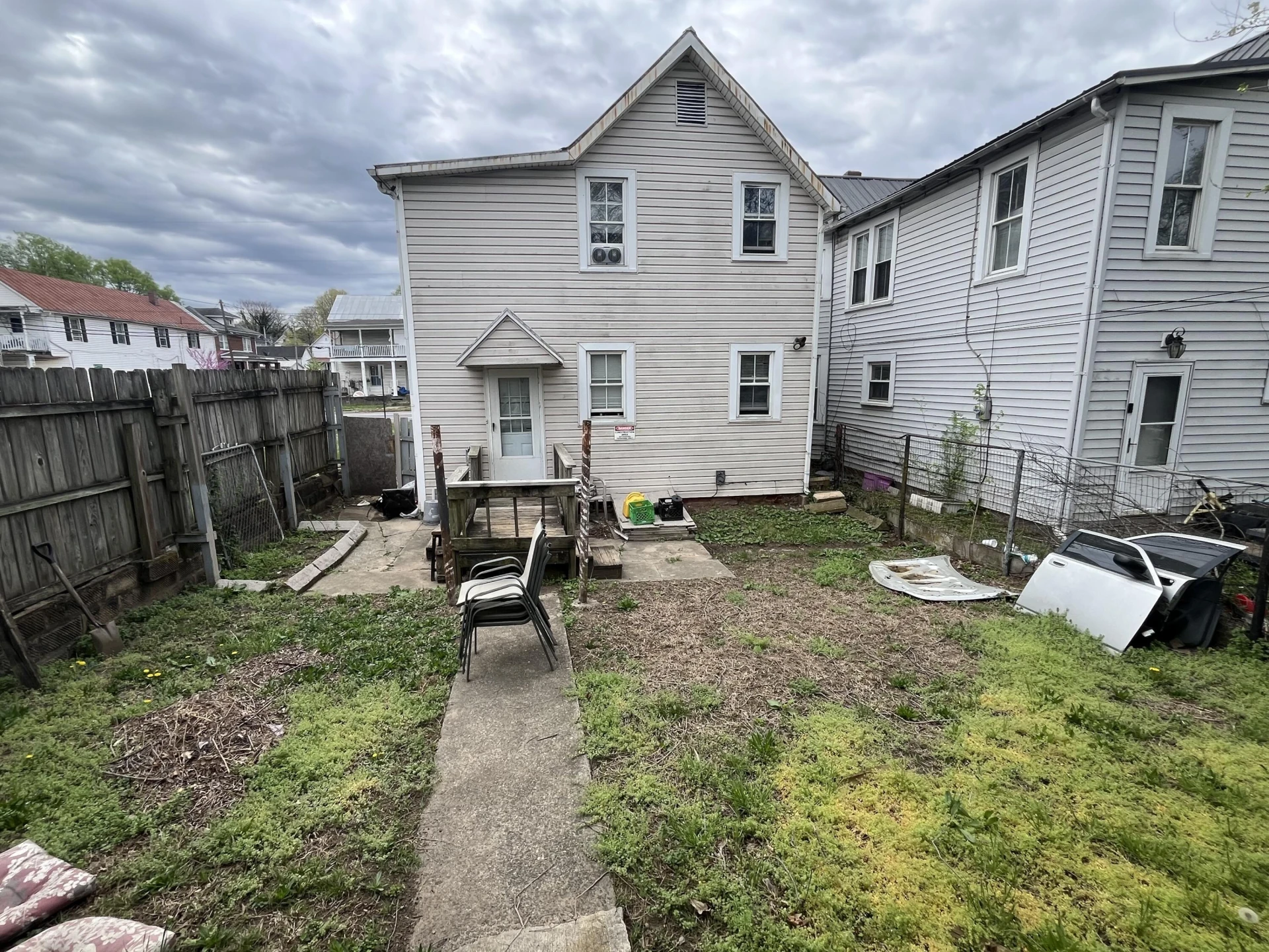 728 Bullitt AVE - Photo 2