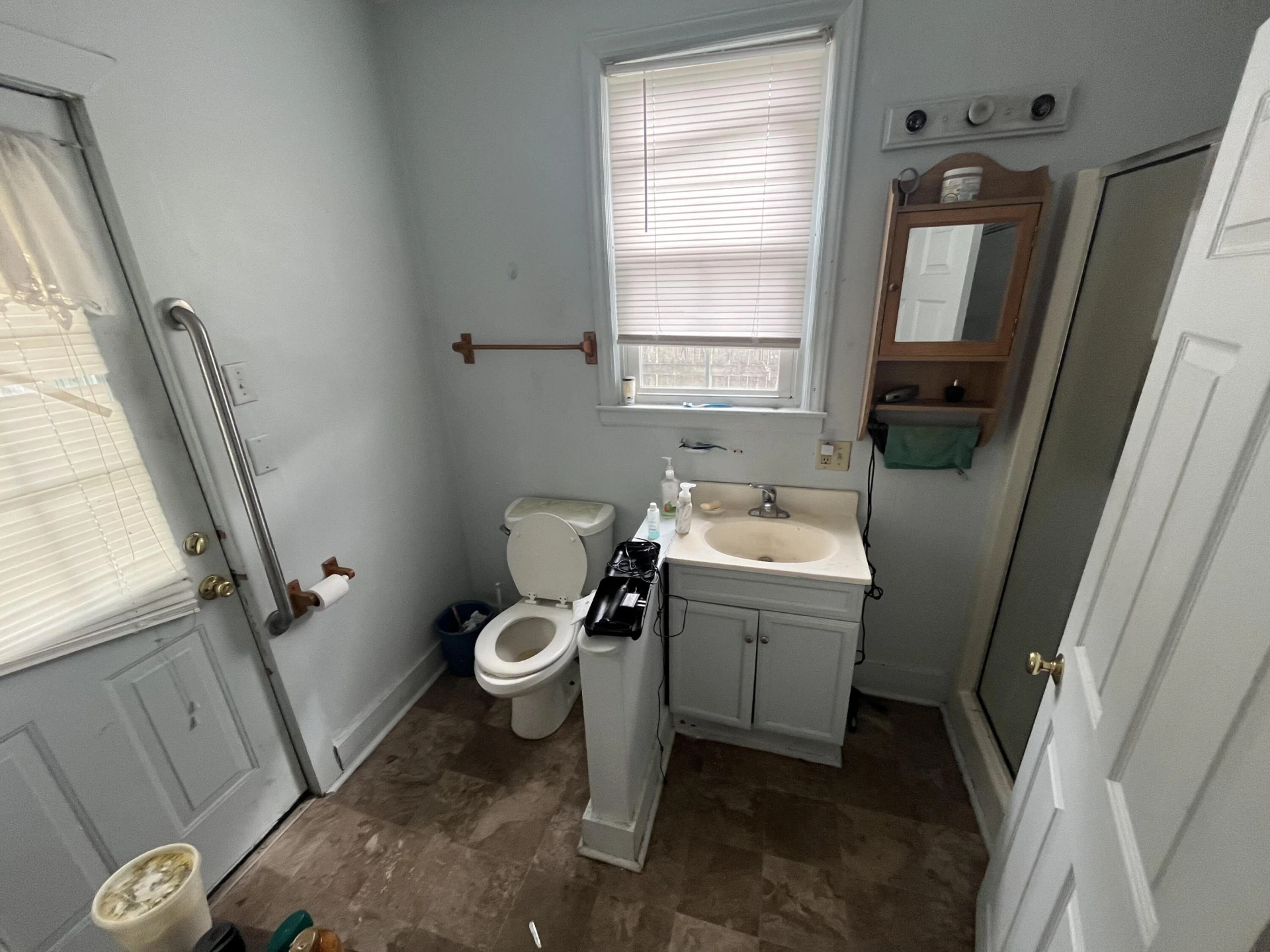 728 Bullitt AVE - Photo 9
