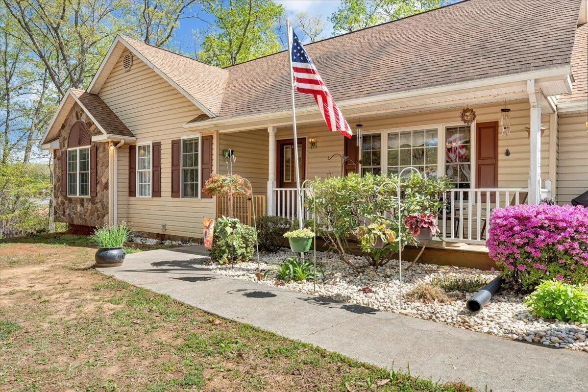 4714 Stewartsville RD