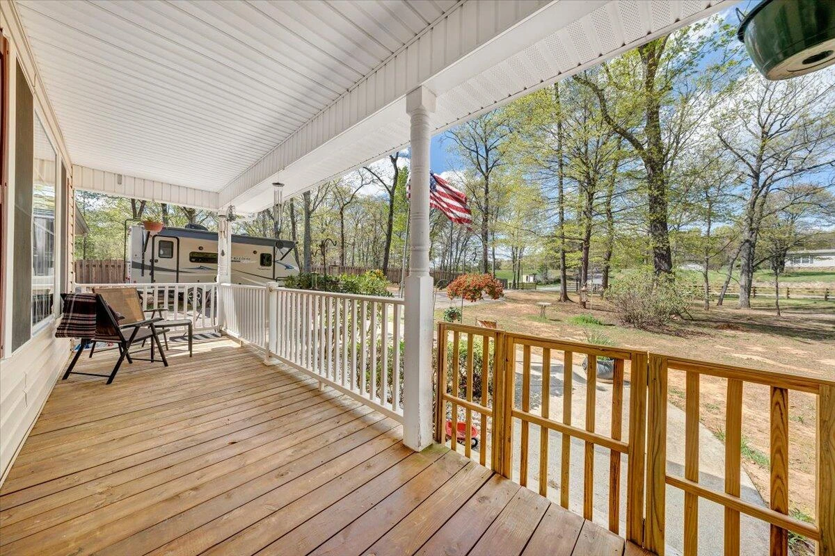 4714 Stewartsville RD - Photo 2
