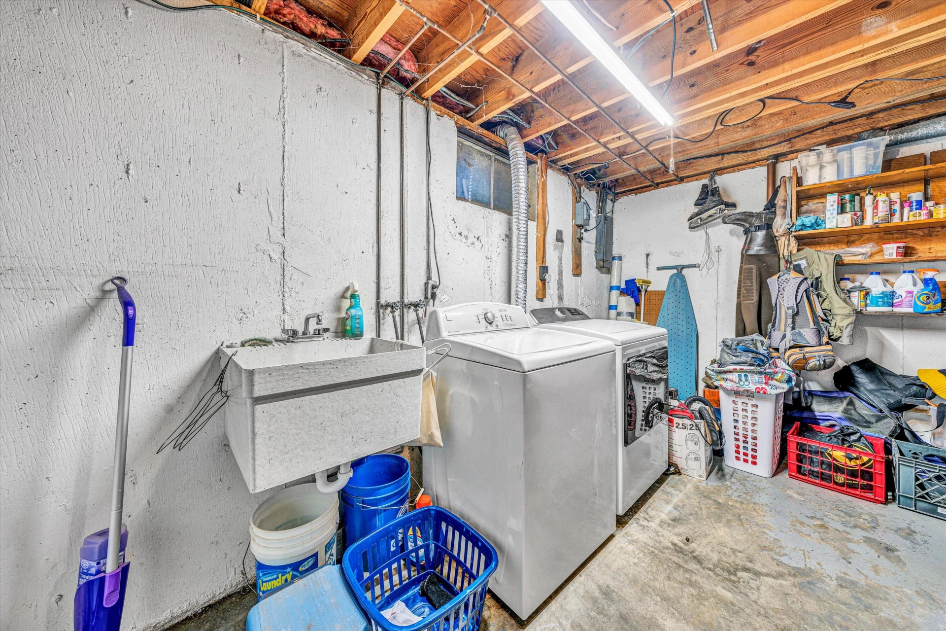 5702 Sierra DR - Photo 16
