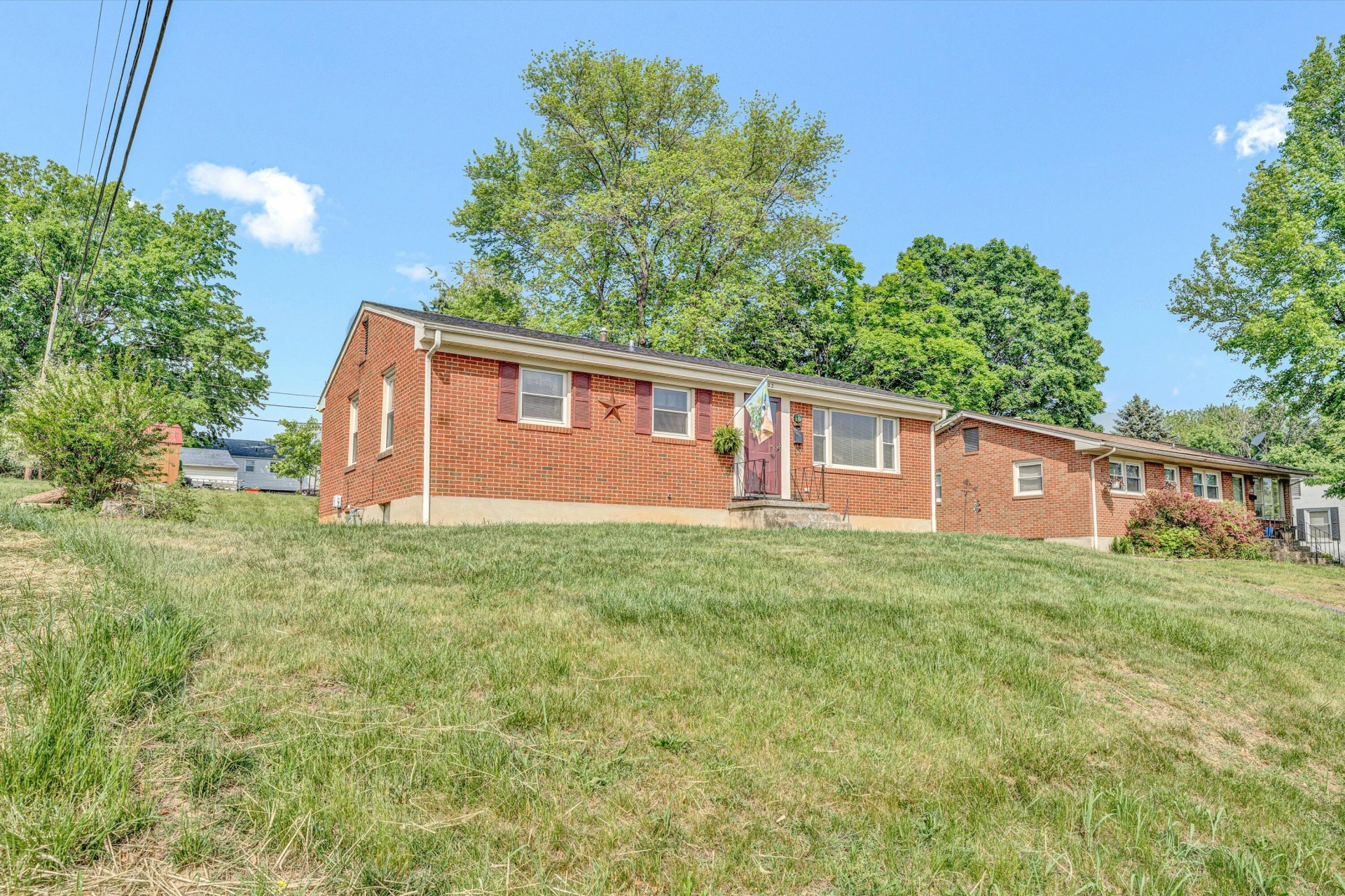 5702 Sierra DR - Photo 3