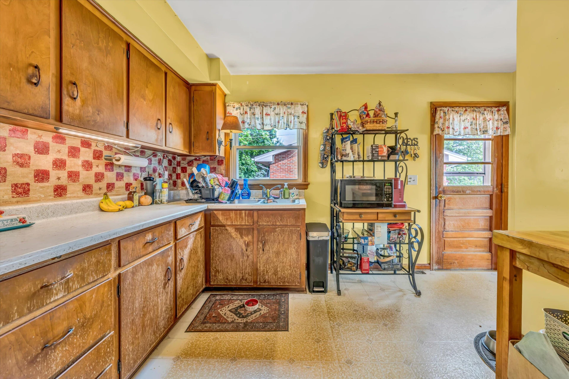 5702 Sierra DR - Photo 7
