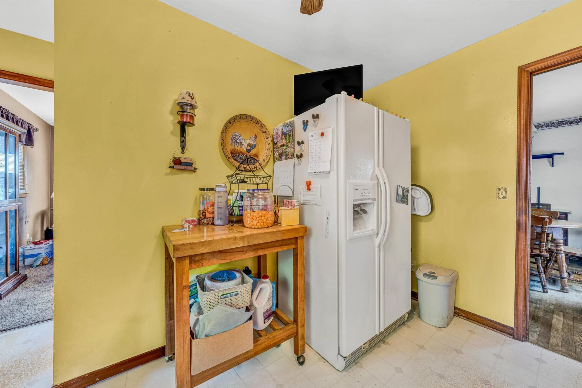5702 Sierra DR - Photo 8