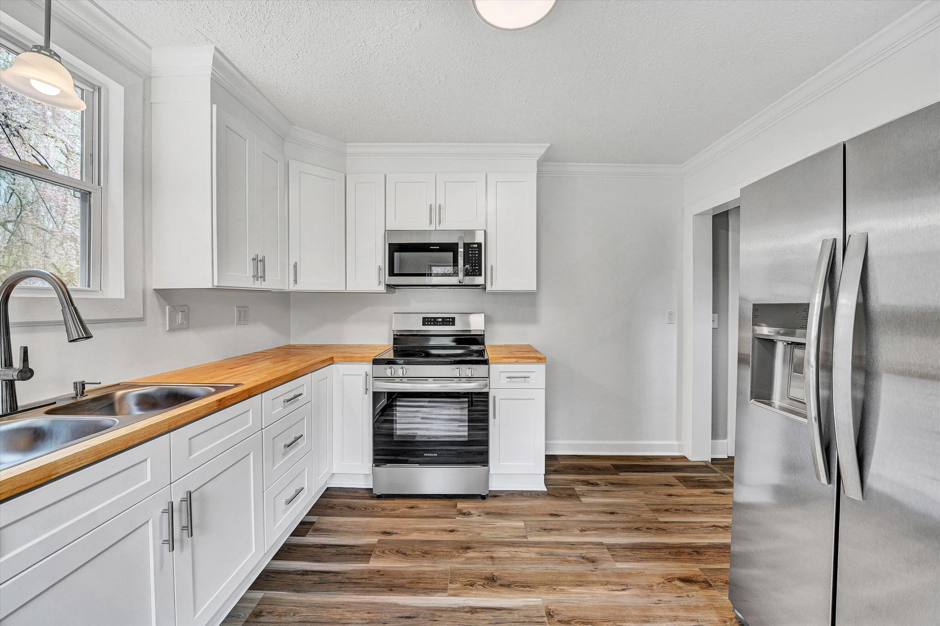 904 Westview ST - Photo 12