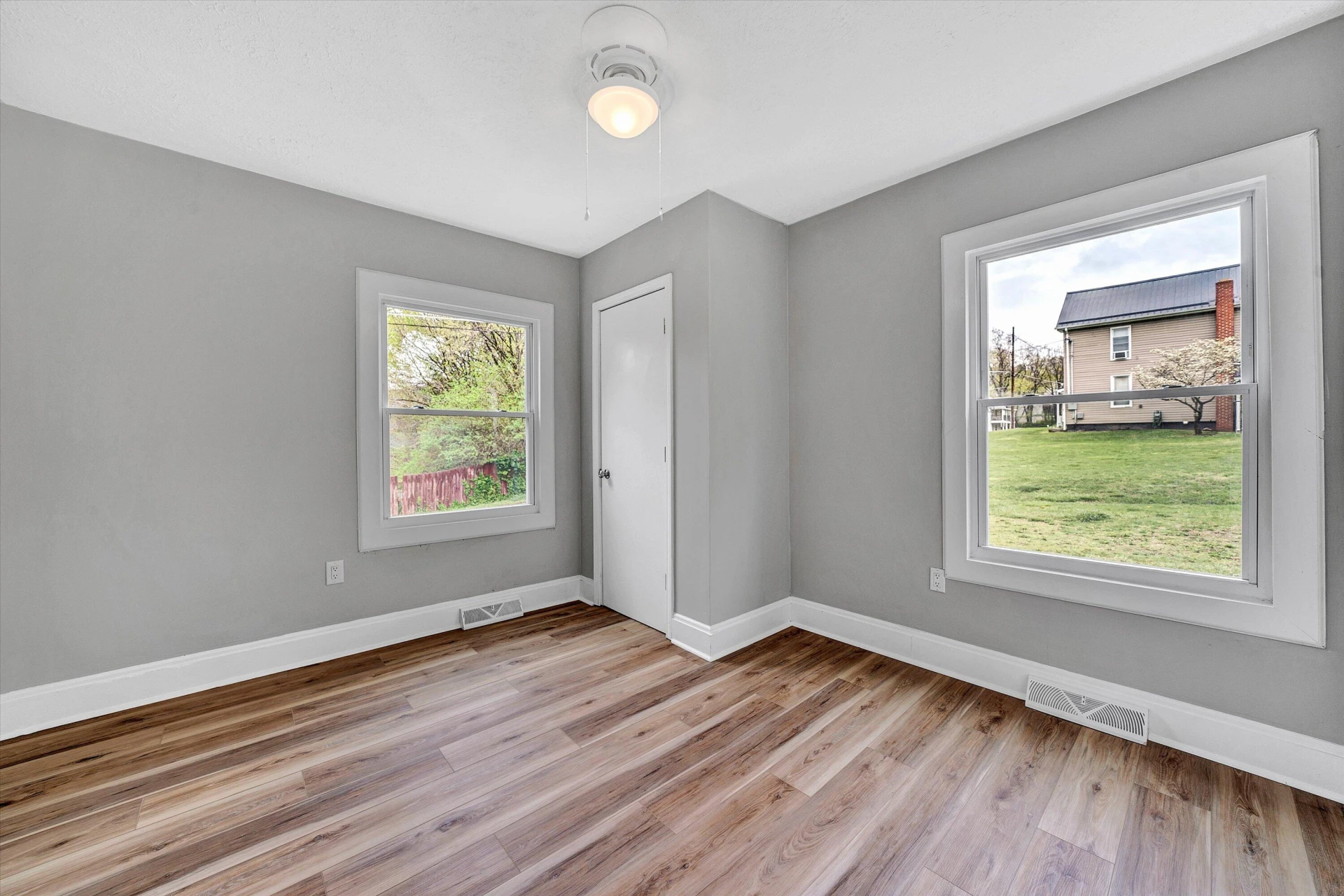 904 Westview ST - Photo 16
