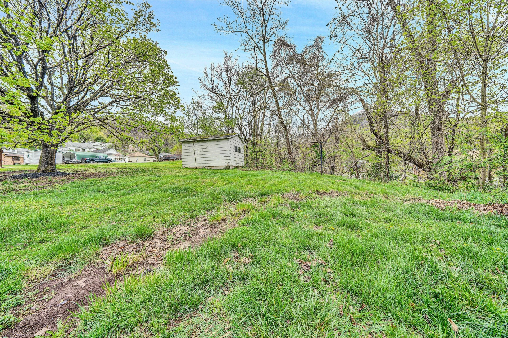 904 Westview ST - Photo 25