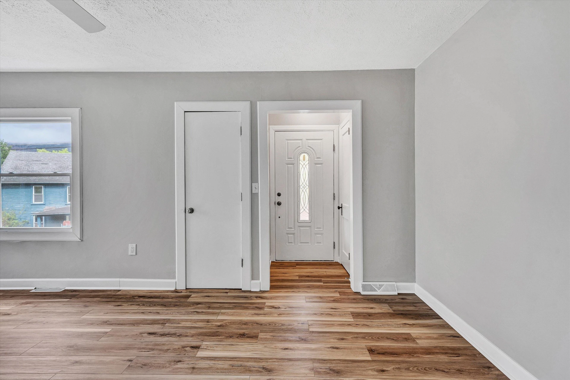904 Westview ST - Photo 4