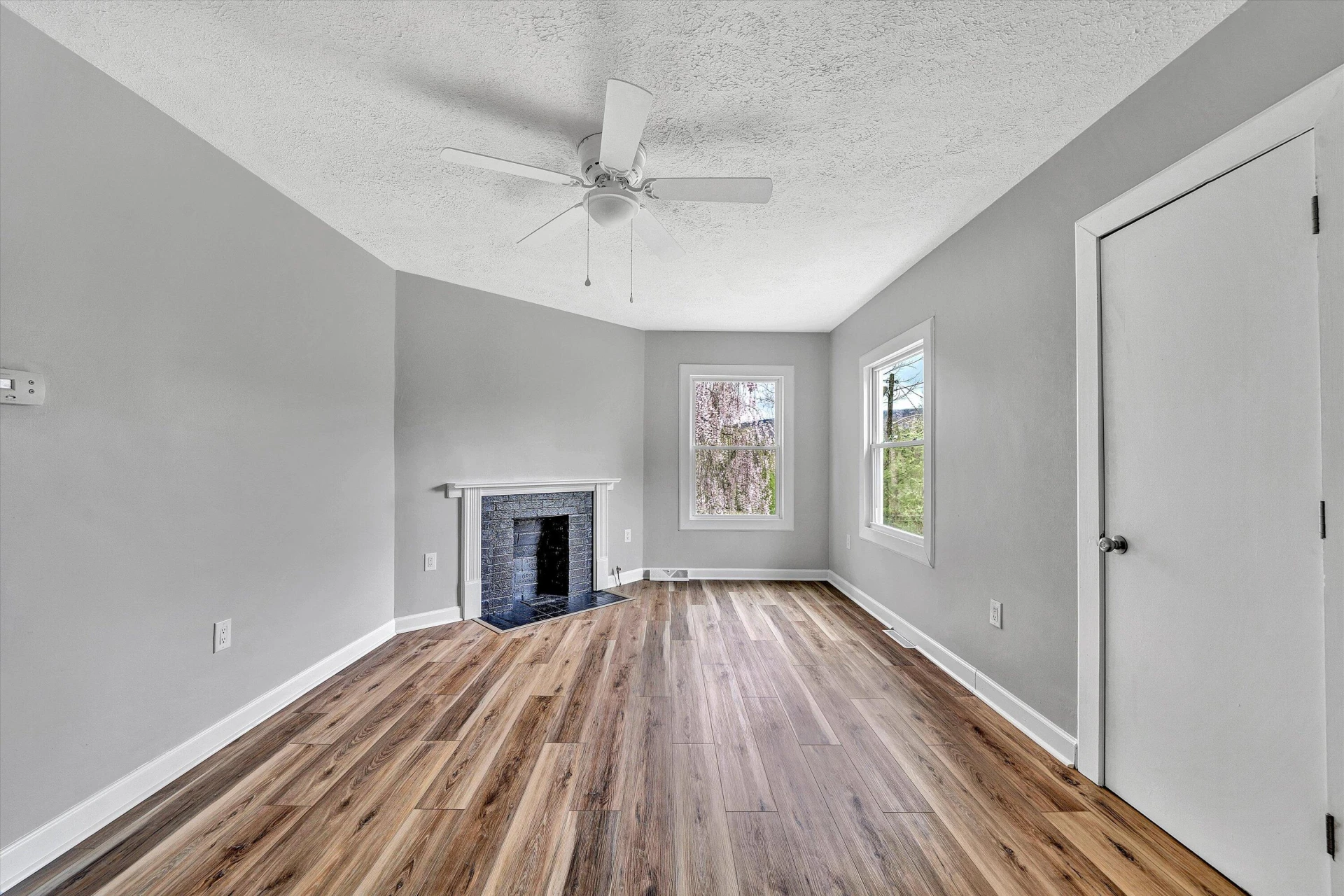 904 Westview ST - Photo 7