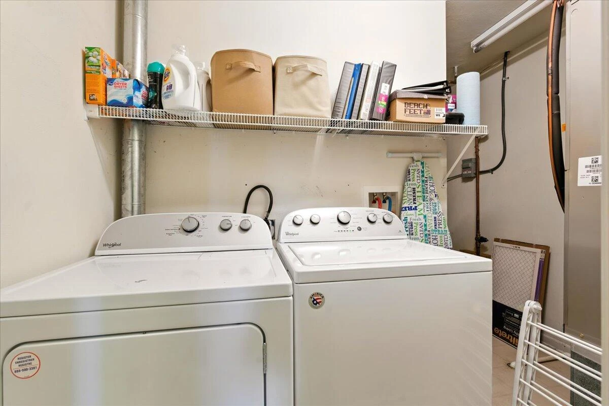 1027 Alison LN - Photo 31