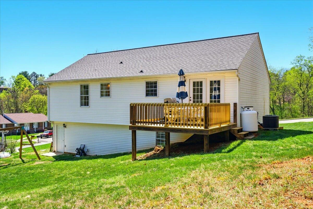 1027 Alison LN - Photo 39