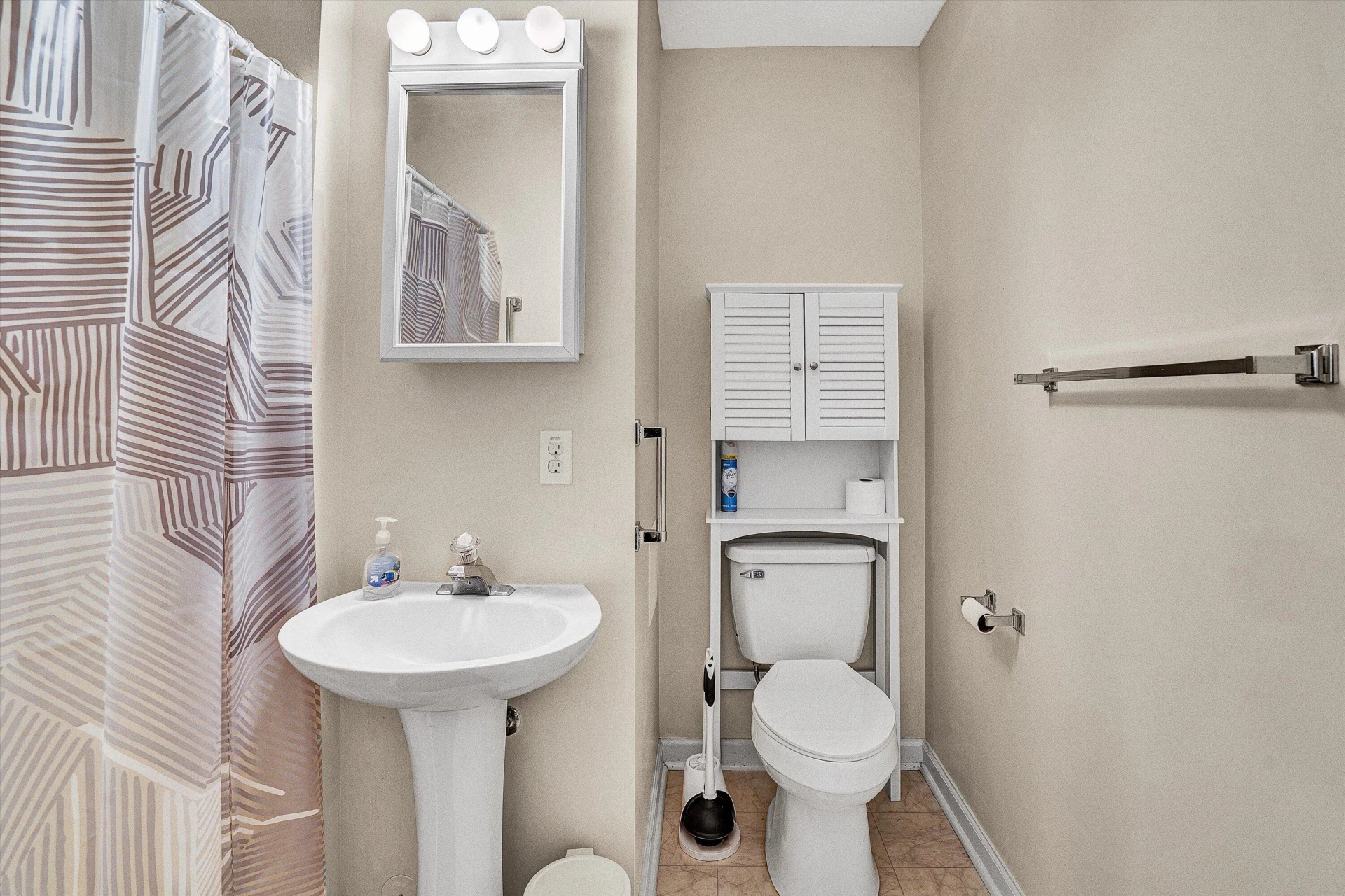 140 Jennifer ST - Photo 21
