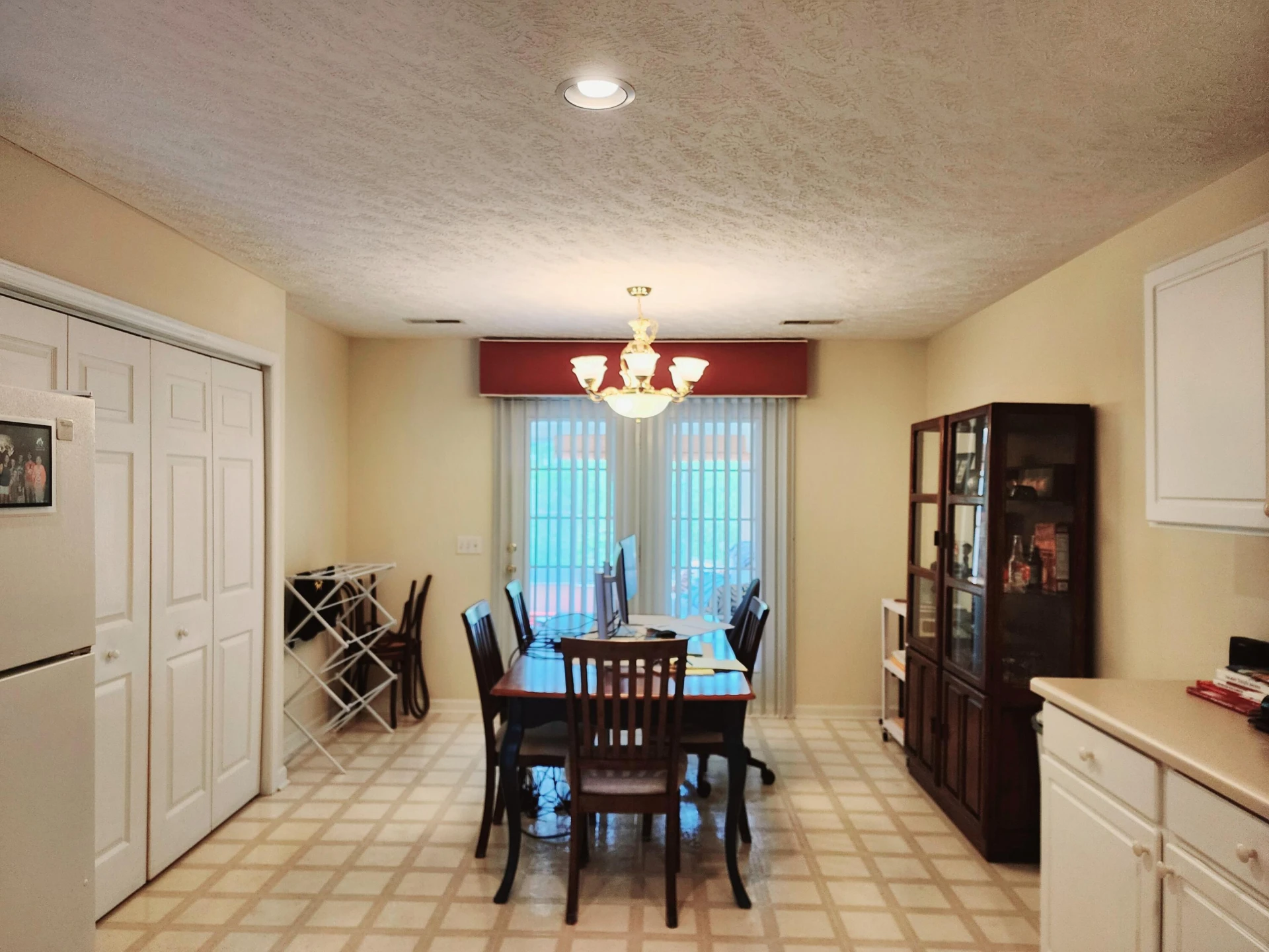 140 Jennifer ST - Photo 8