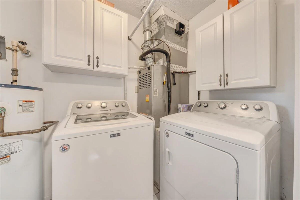2421 Franklin ST - Photo 12