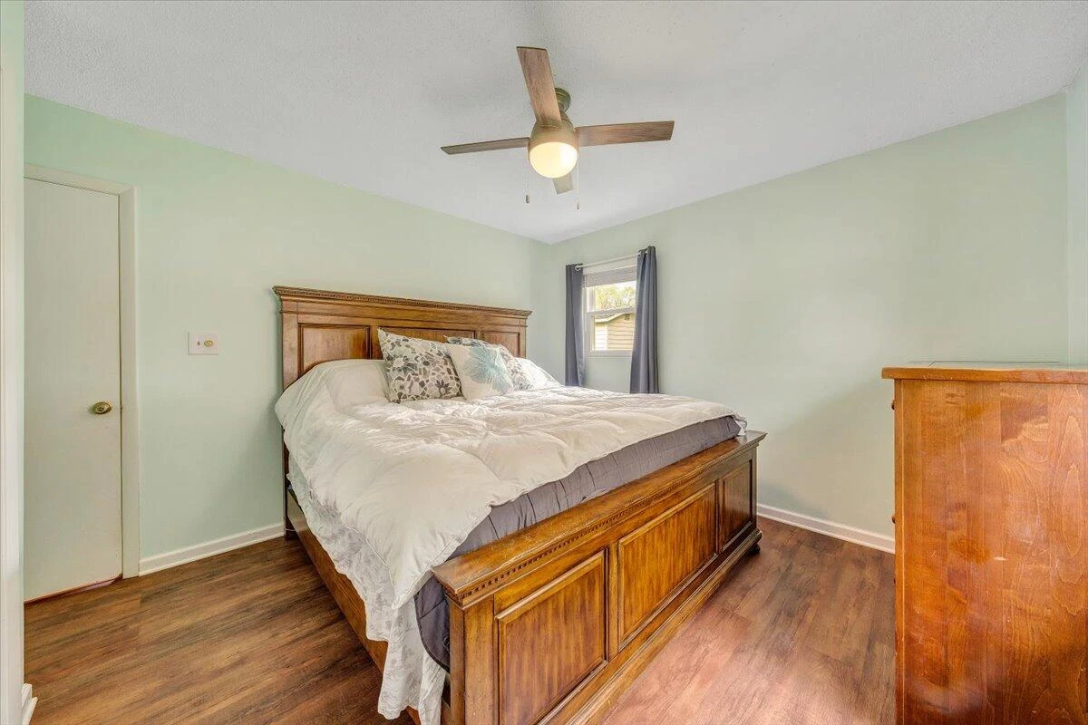 2421 Franklin ST - Photo 14