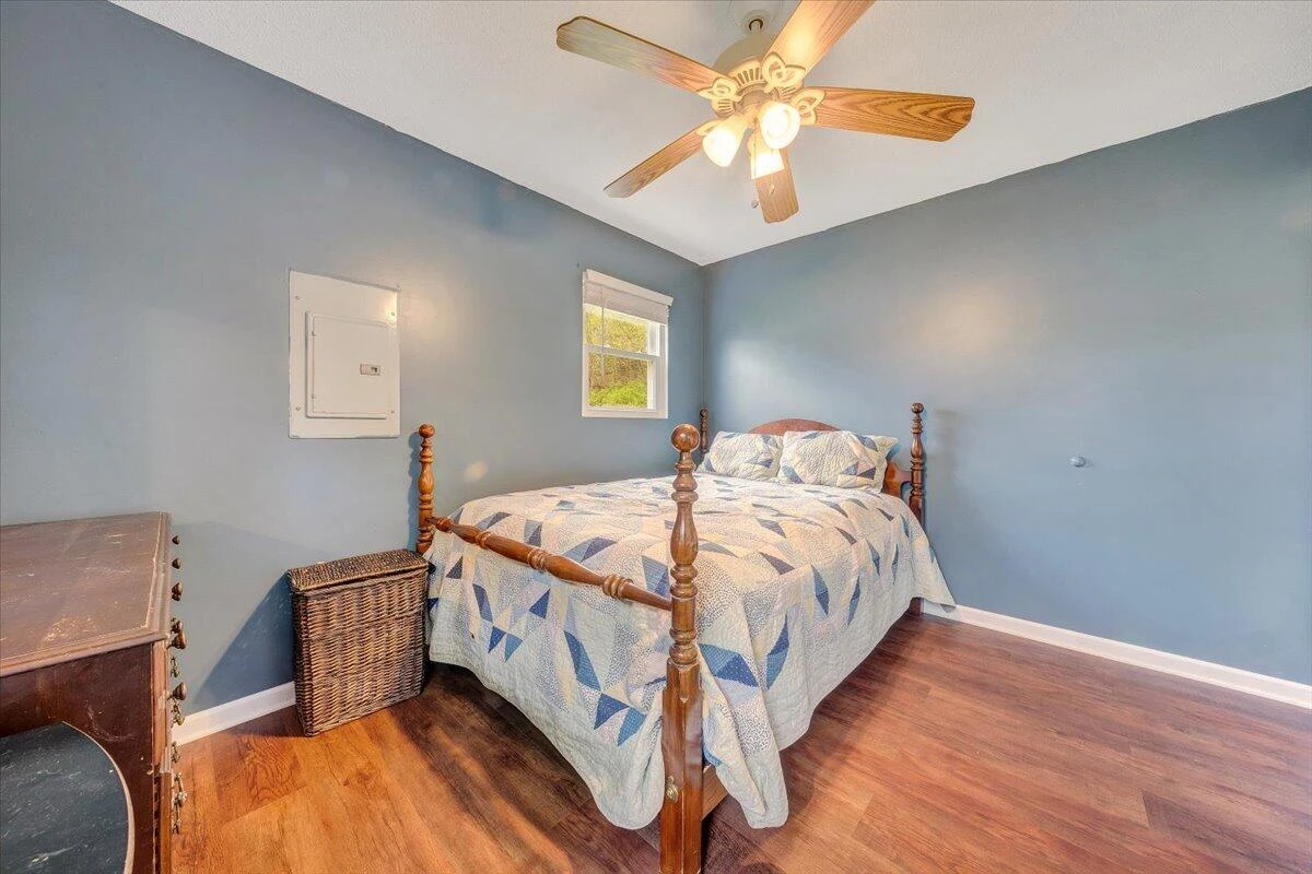 2421 Franklin ST - Photo 16