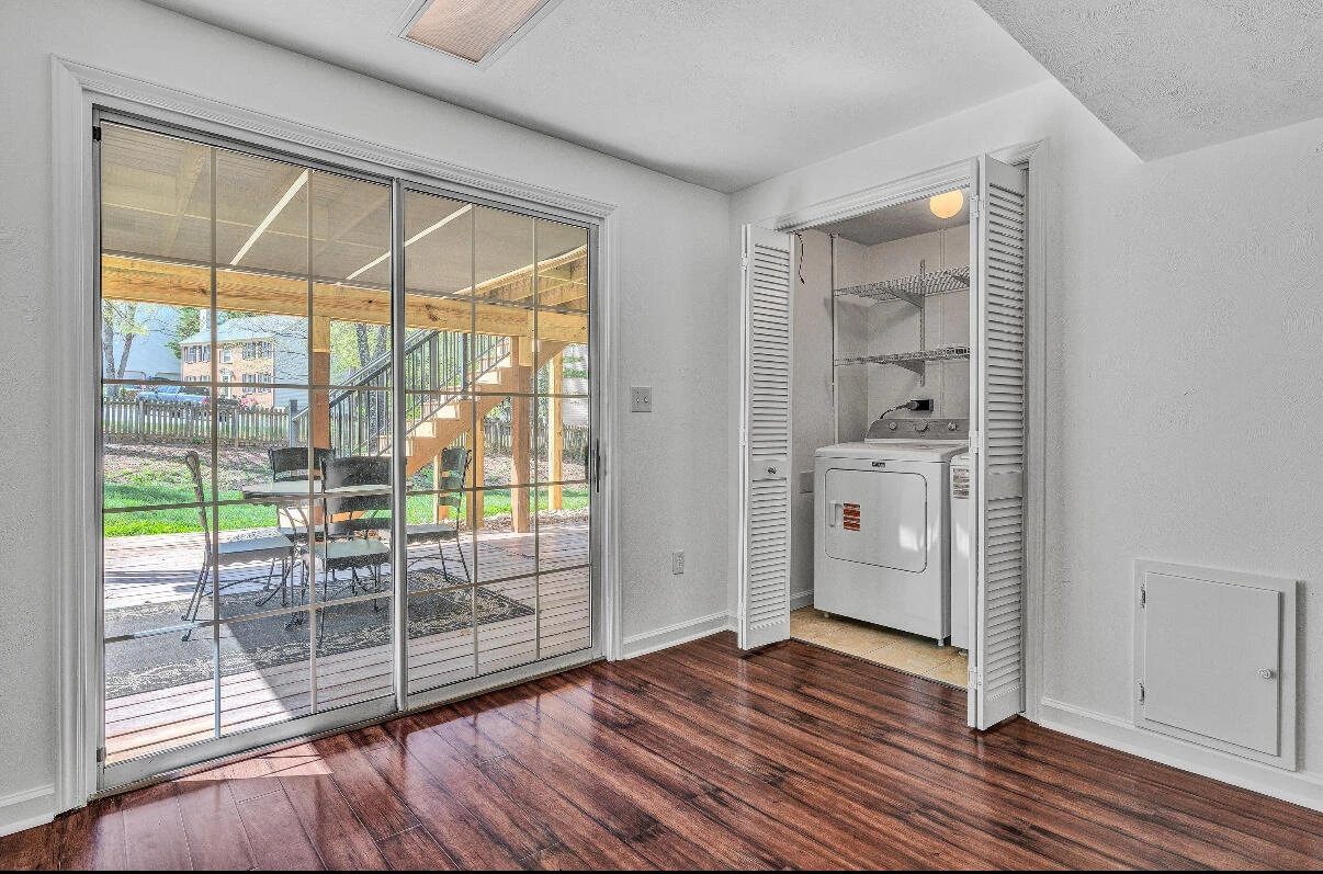4664 Whipplewood CT - Photo 16