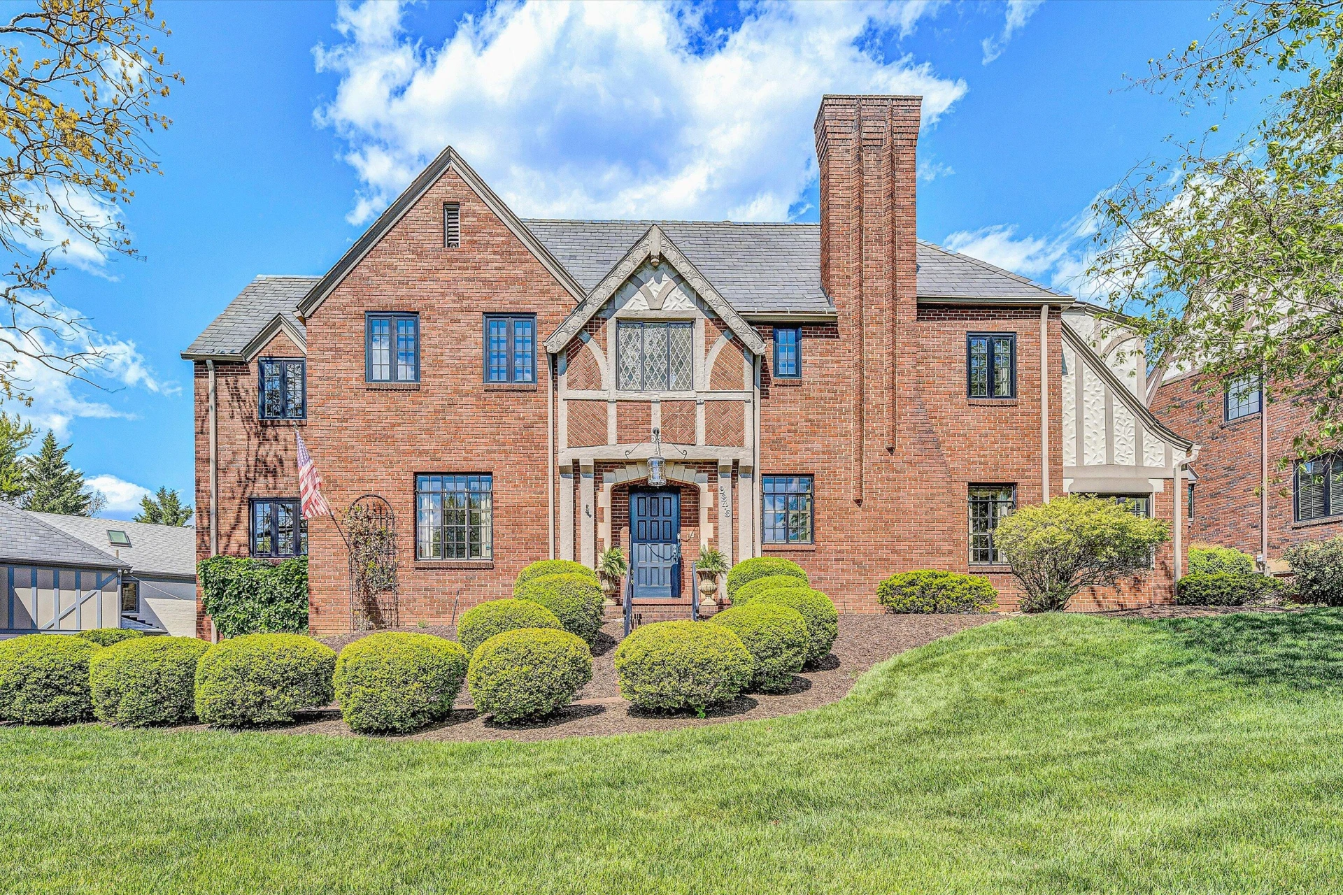 3245 Brightwood PL