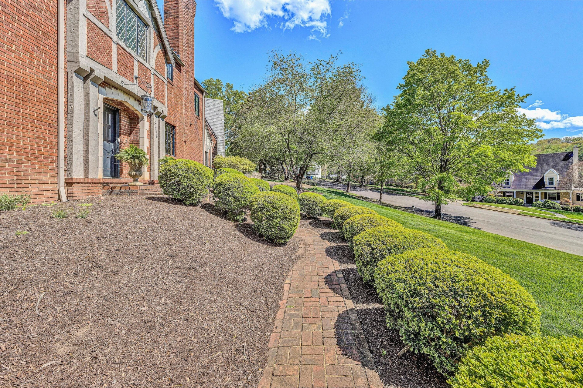 3245 Brightwood PL - Photo 5