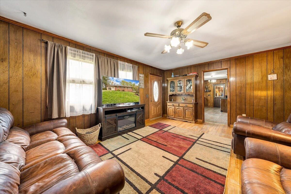 171 Bowles DR - Photo 14