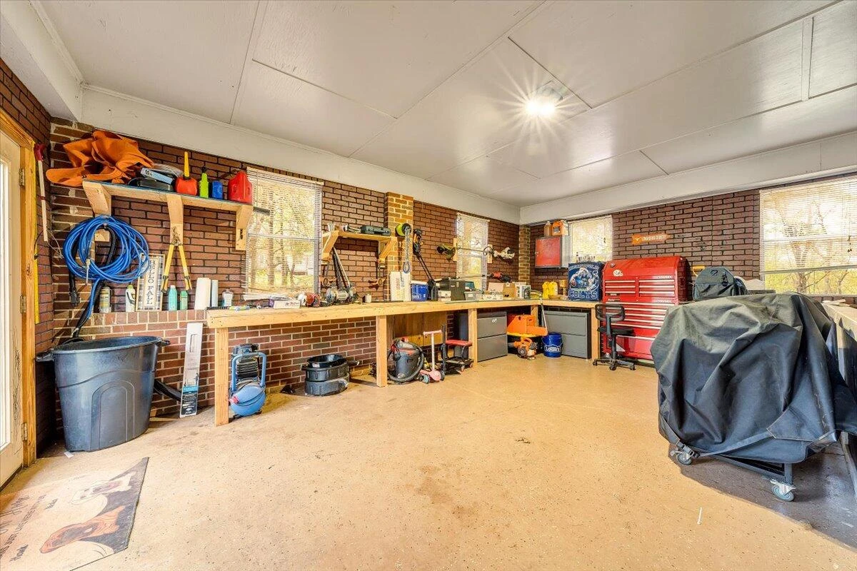 171 Bowles DR - Photo 21