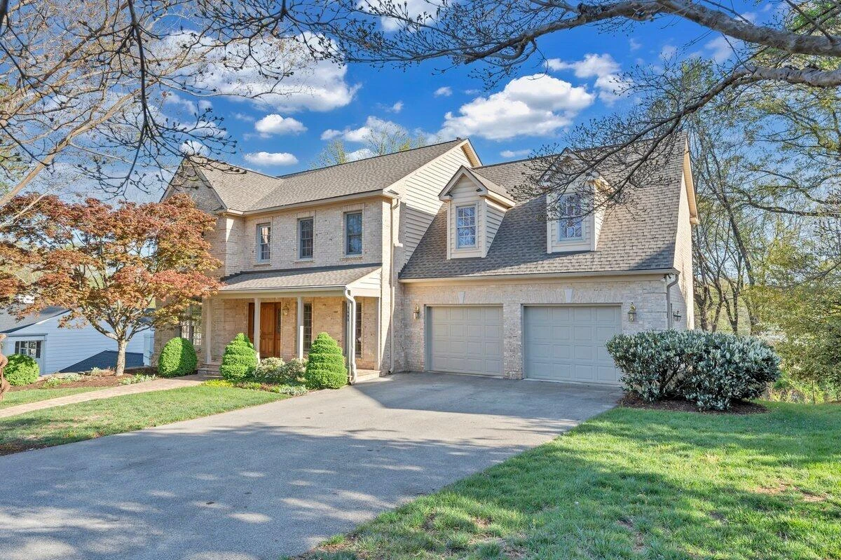 3649 Peakwood DR