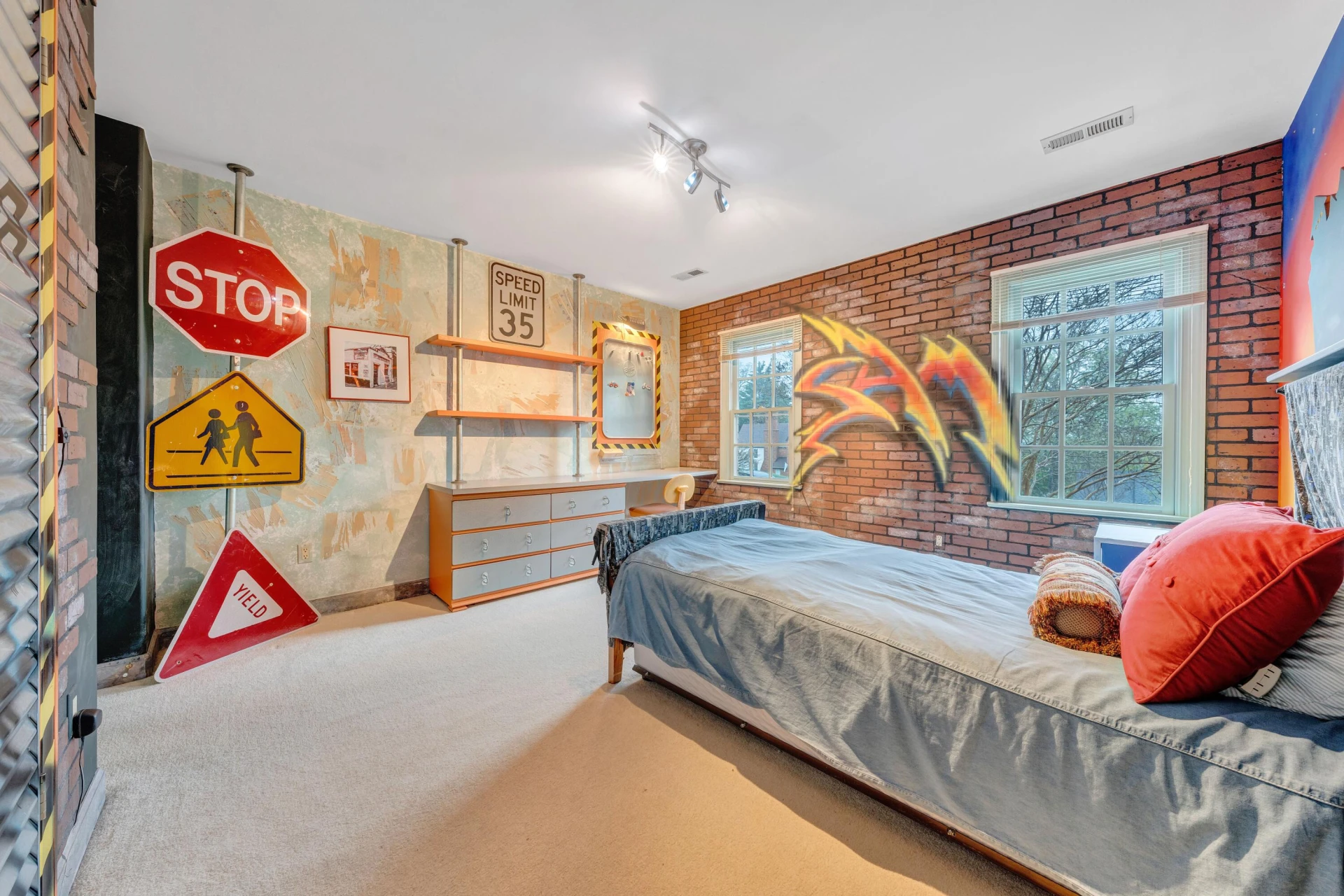 3649 Peakwood DR - Photo 49