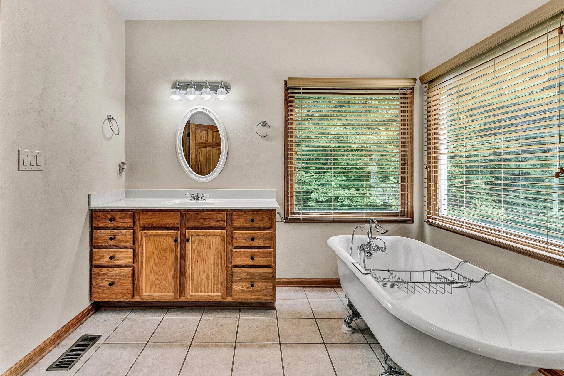 835 CLAYBANKS DR - Photo 26