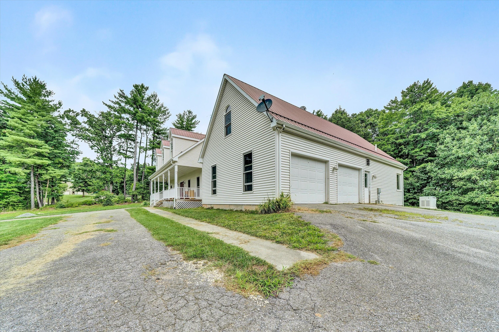 835 CLAYBANKS DR - Photo 29