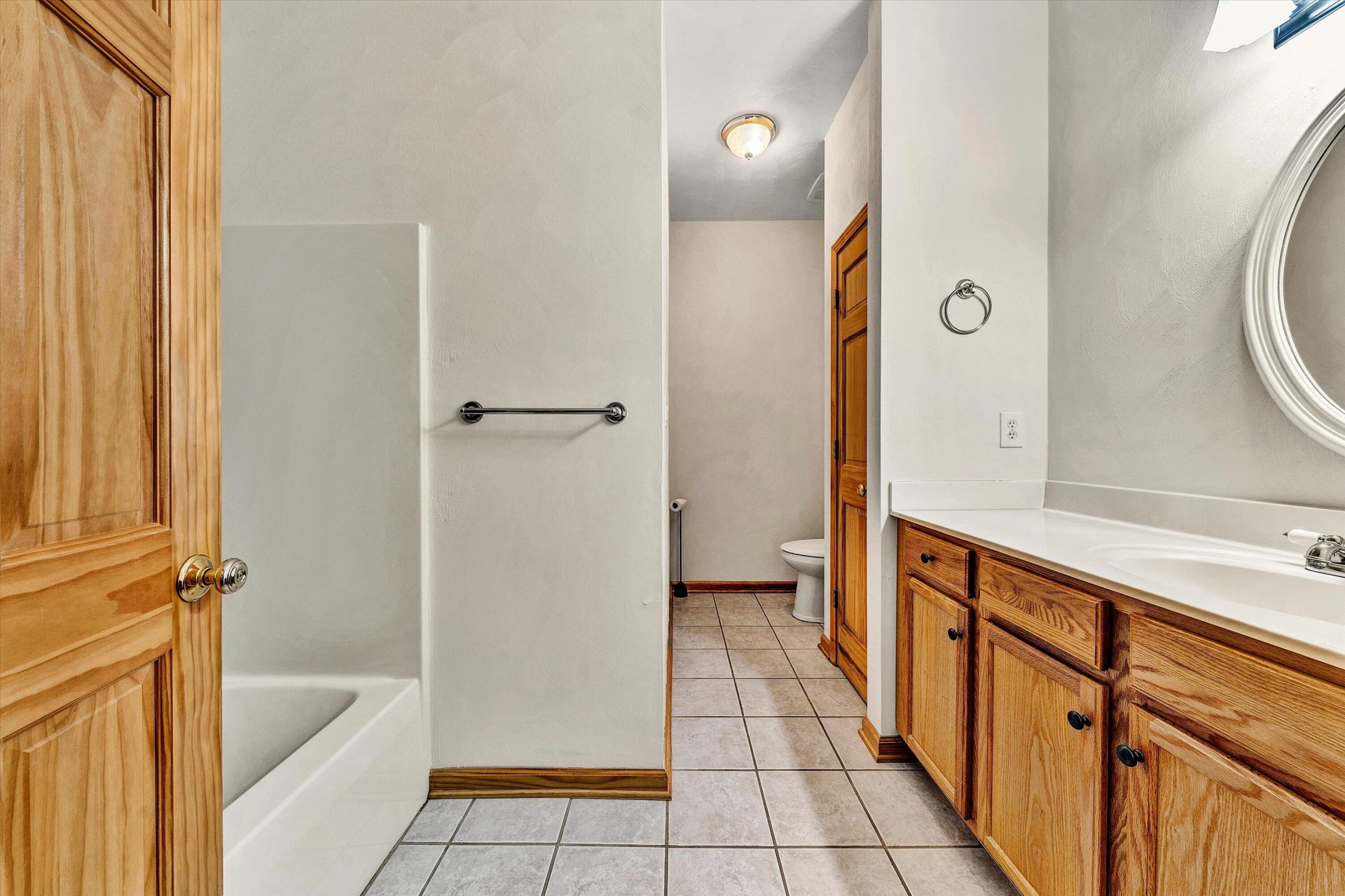835 CLAYBANKS DR - Photo 37