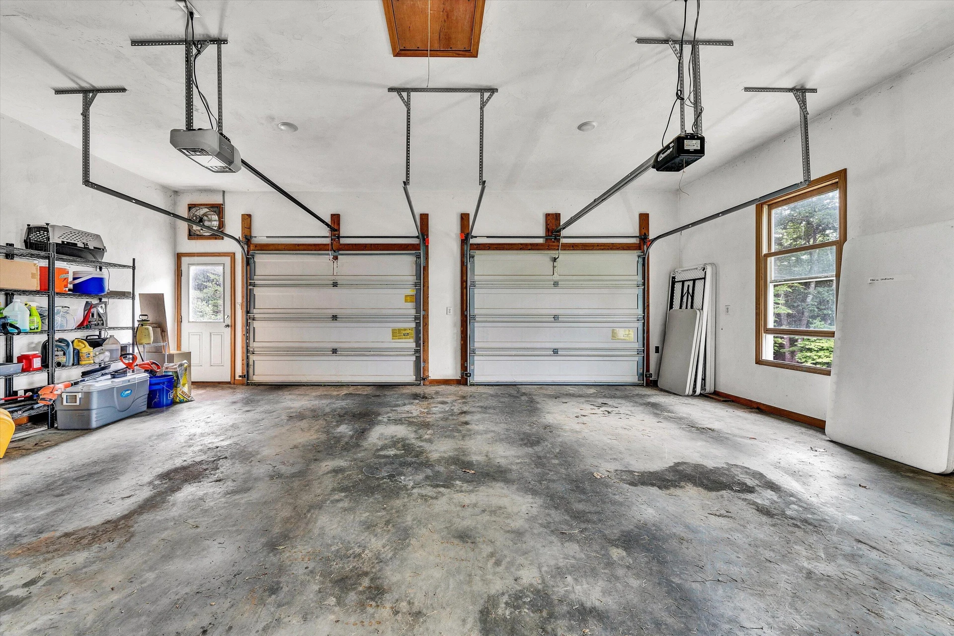 835 CLAYBANKS DR - Photo 40
