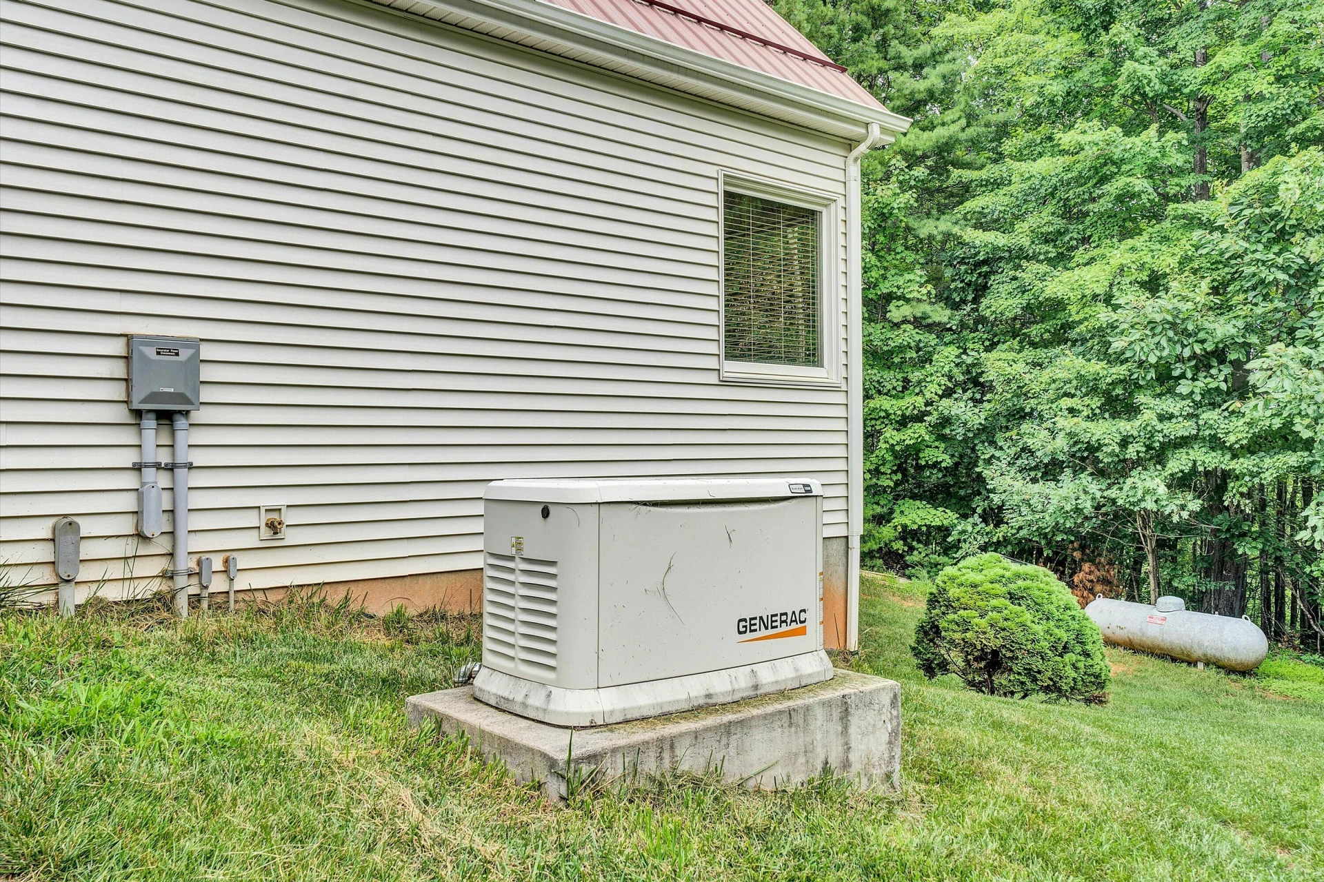 835 CLAYBANKS DR - Photo 42