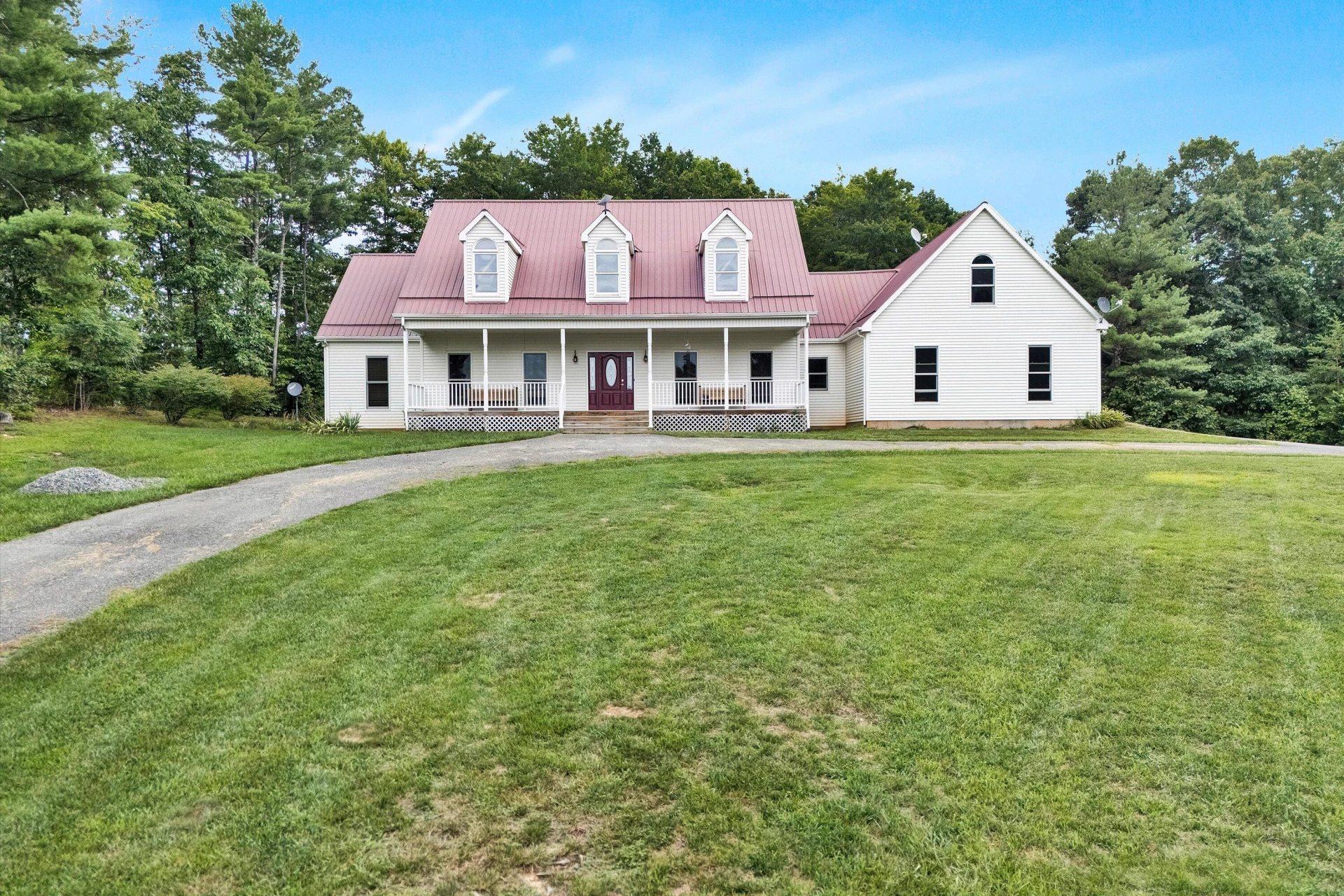 835 CLAYBANKS DR - Photo 45