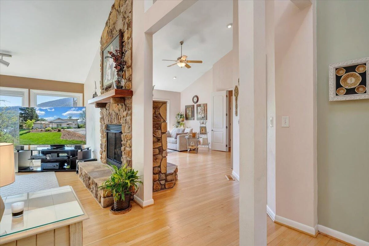 5936 Saddleridge RD - Photo 15