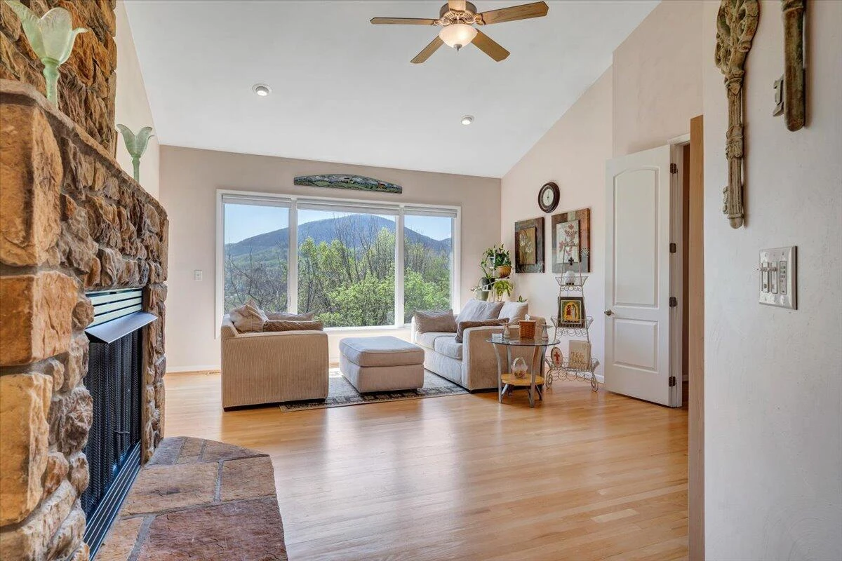 5936 Saddleridge RD - Photo 16