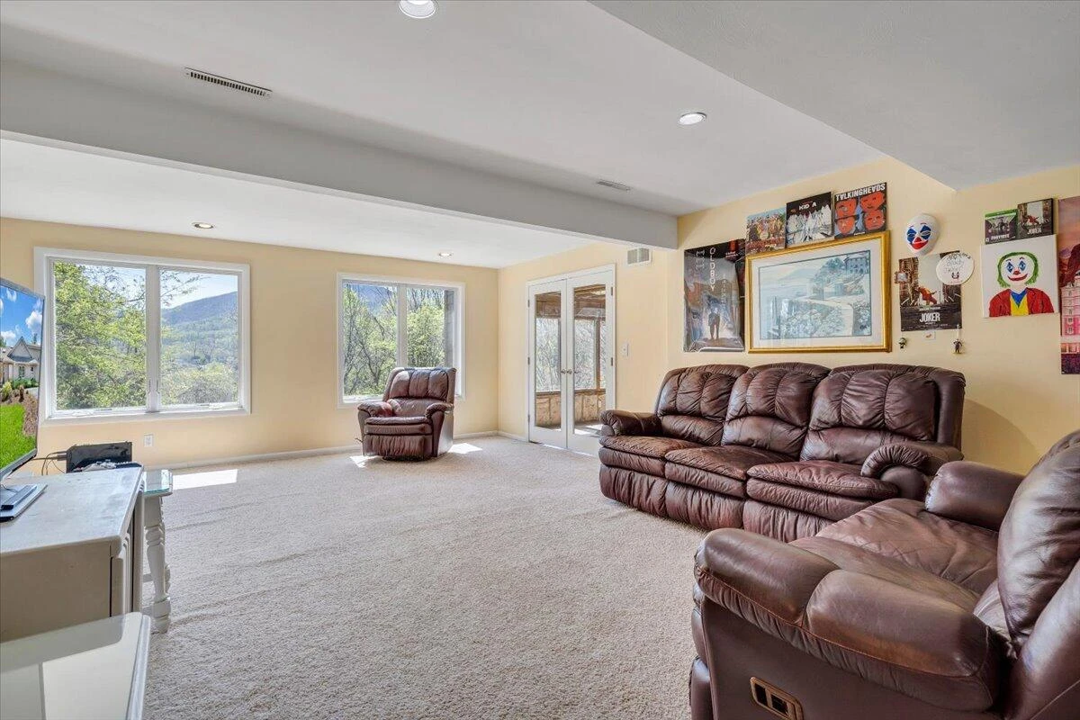 5936 Saddleridge RD - Photo 33