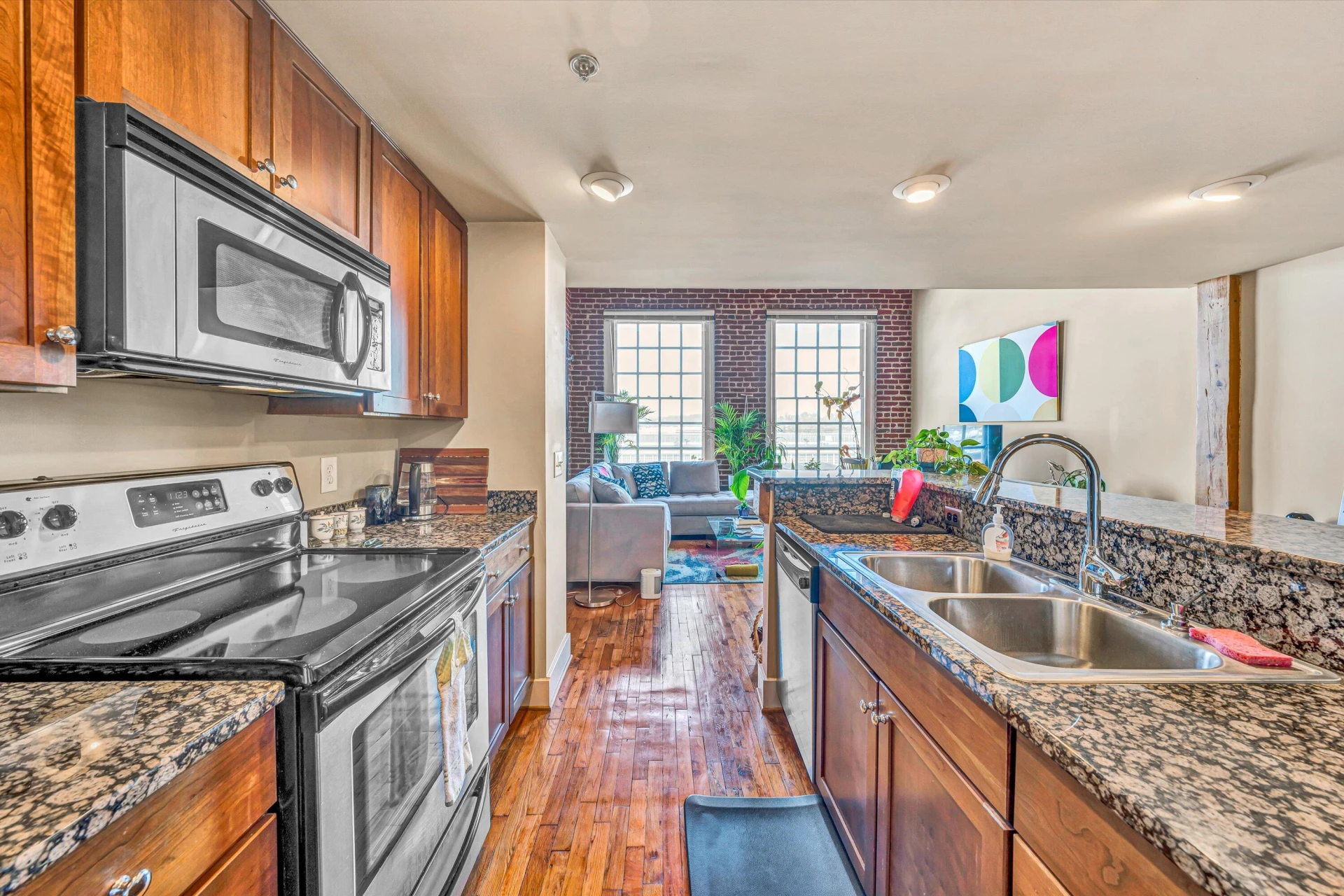 324 Salem AVE #303 - Photo 11