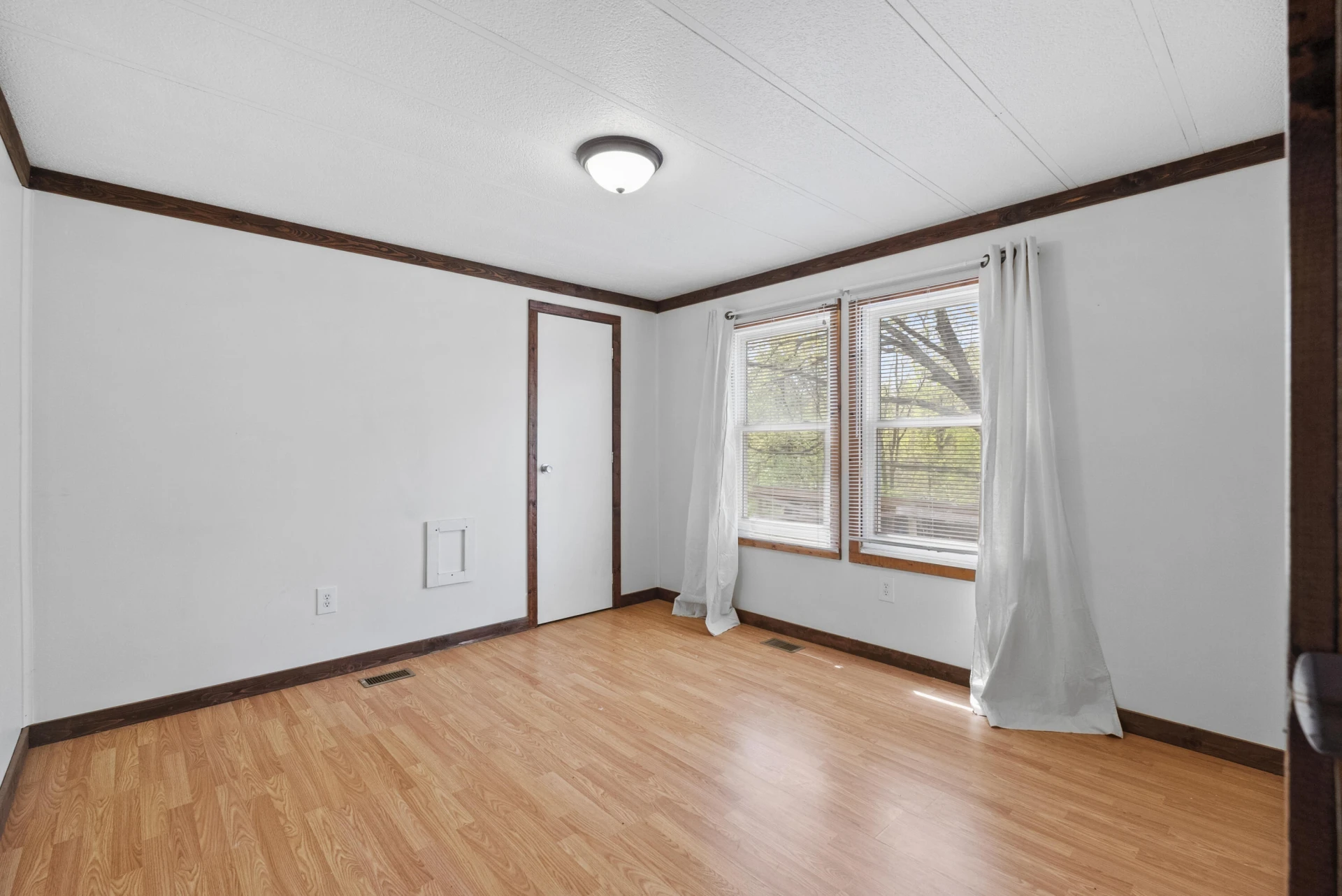 1062 Overacre DR - Photo 24