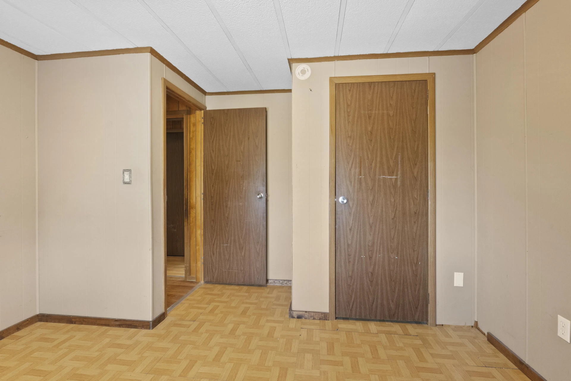 1062 Overacre DR - Photo 32