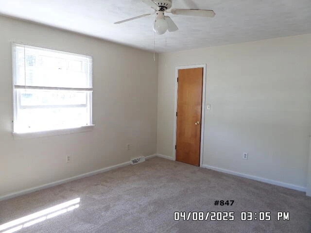 847 Kerns AVE - Photo 12
