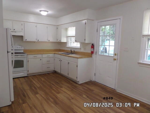 847 Kerns AVE - Photo 18