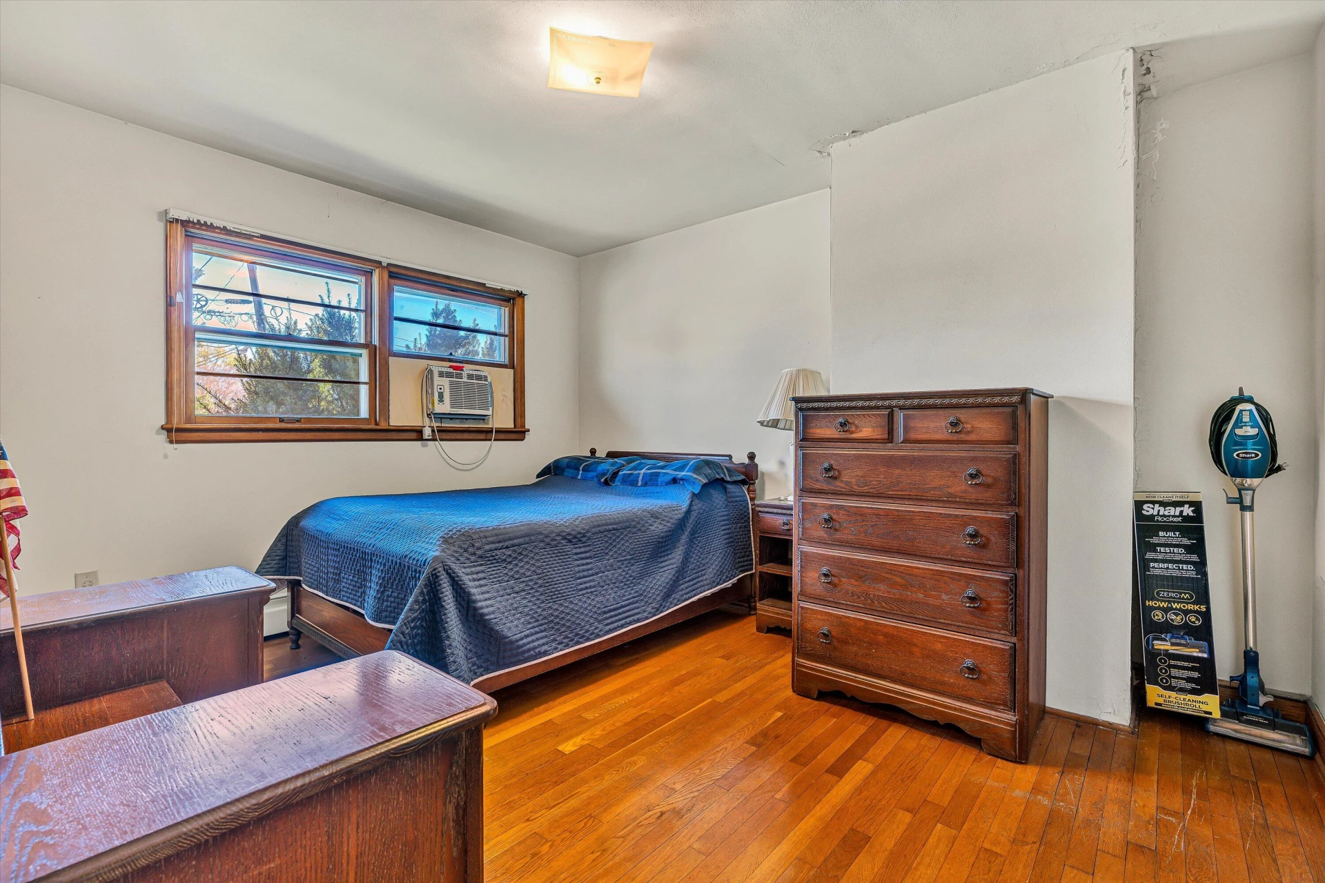537 Wentworth AVE - Photo 13