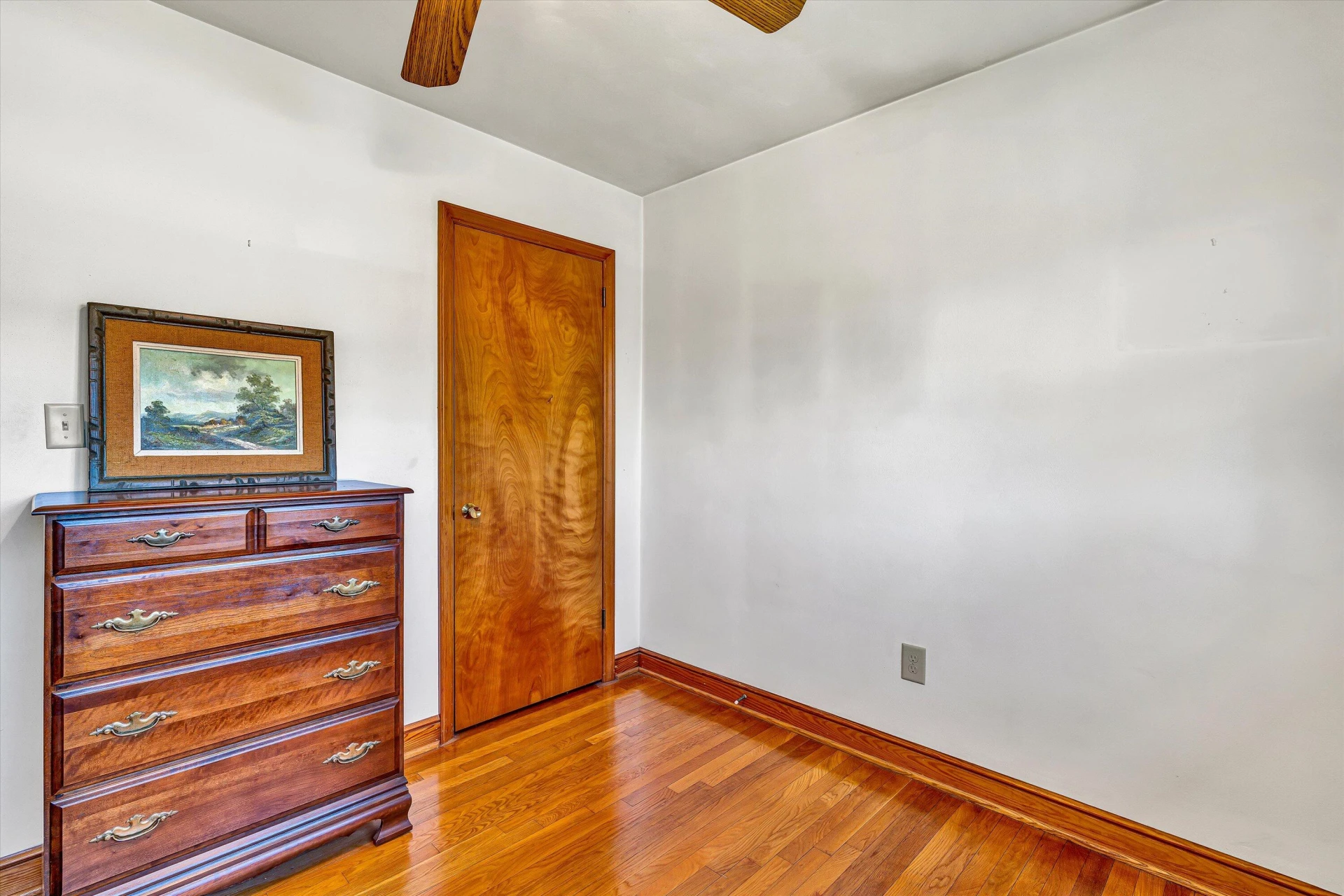 537 Wentworth AVE - Photo 15
