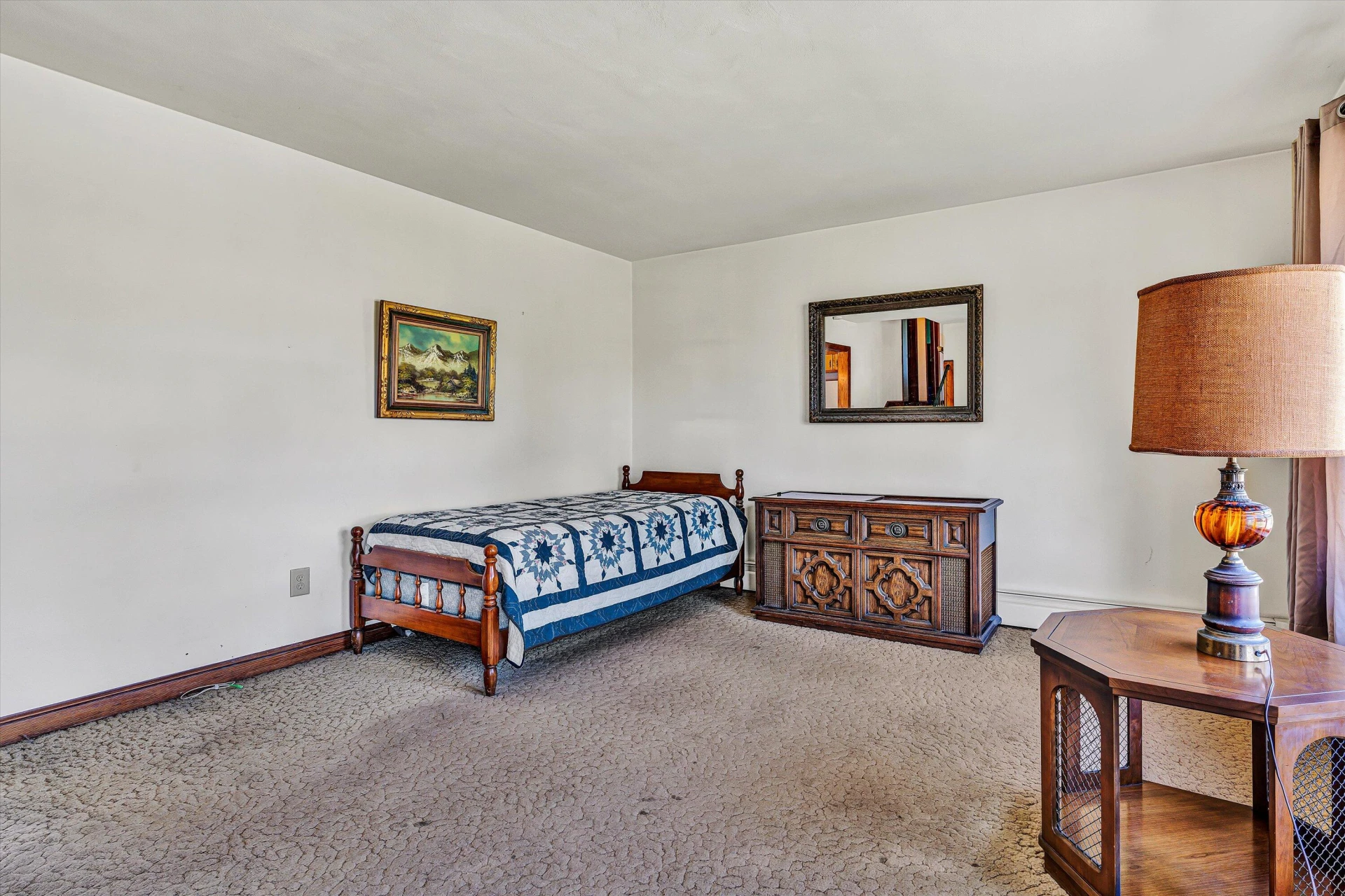 537 Wentworth AVE - Photo 16
