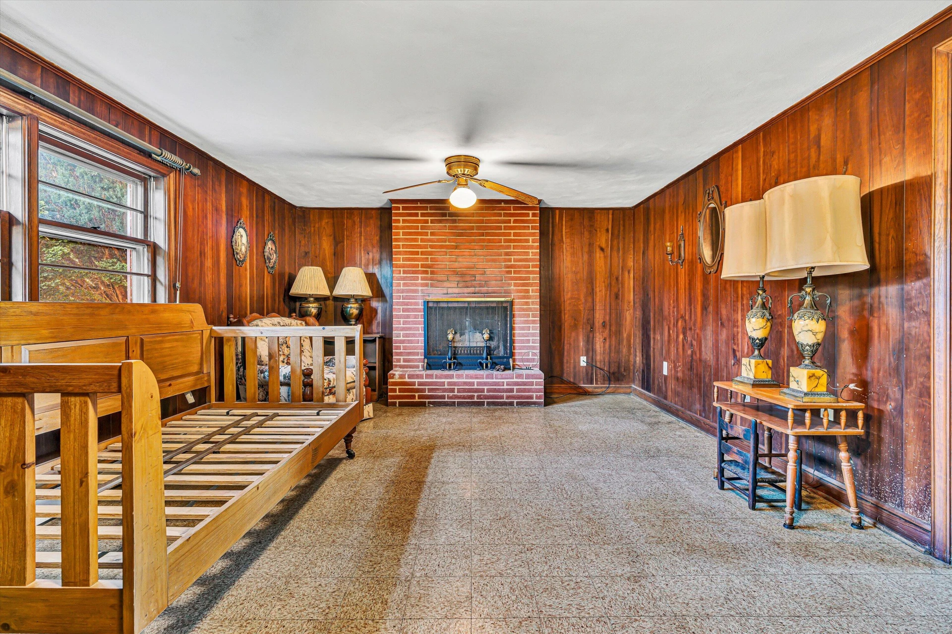 537 Wentworth AVE - Photo 17