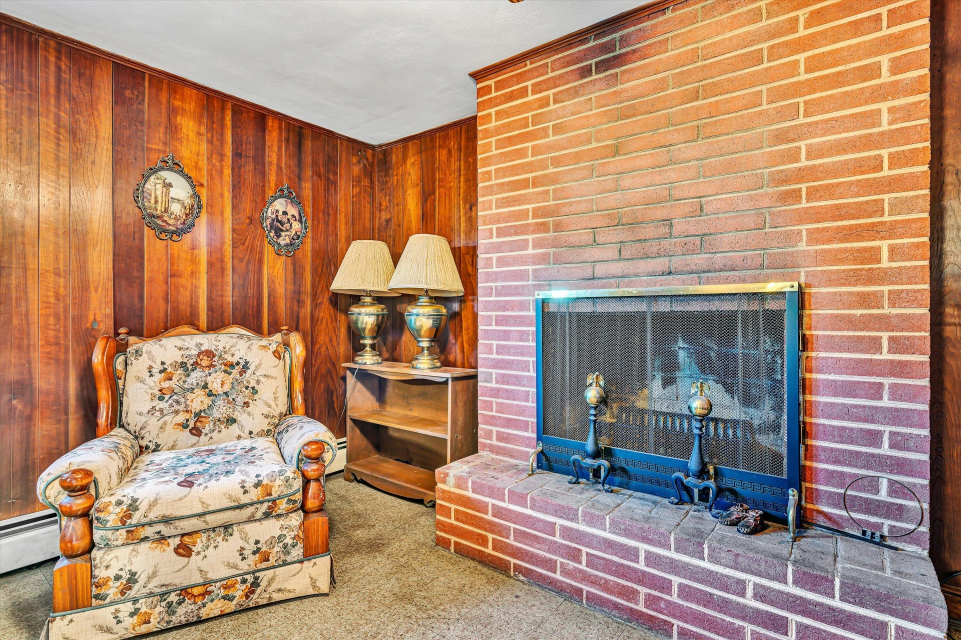 537 Wentworth AVE - Photo 18