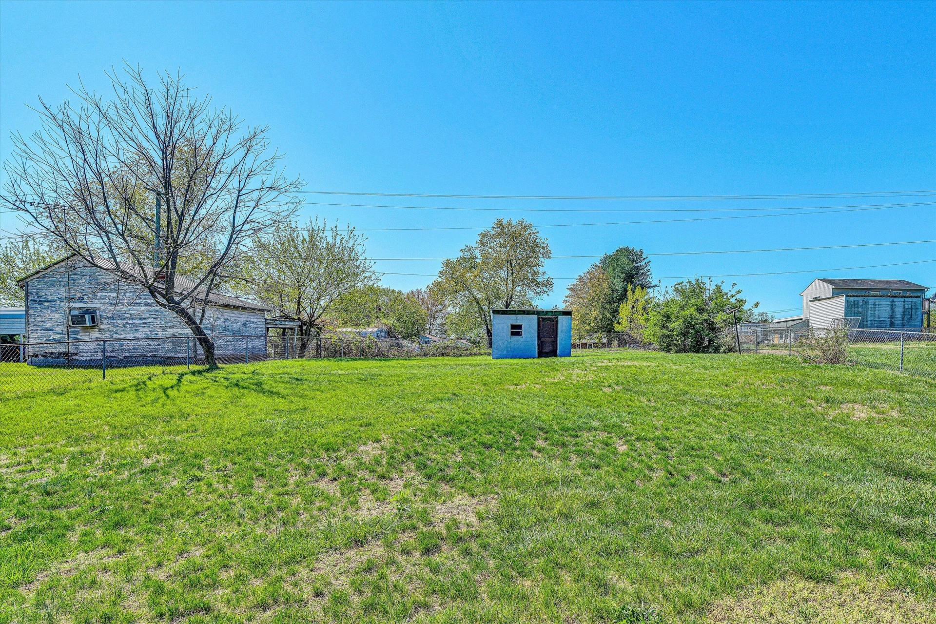 537 Wentworth AVE - Photo 25