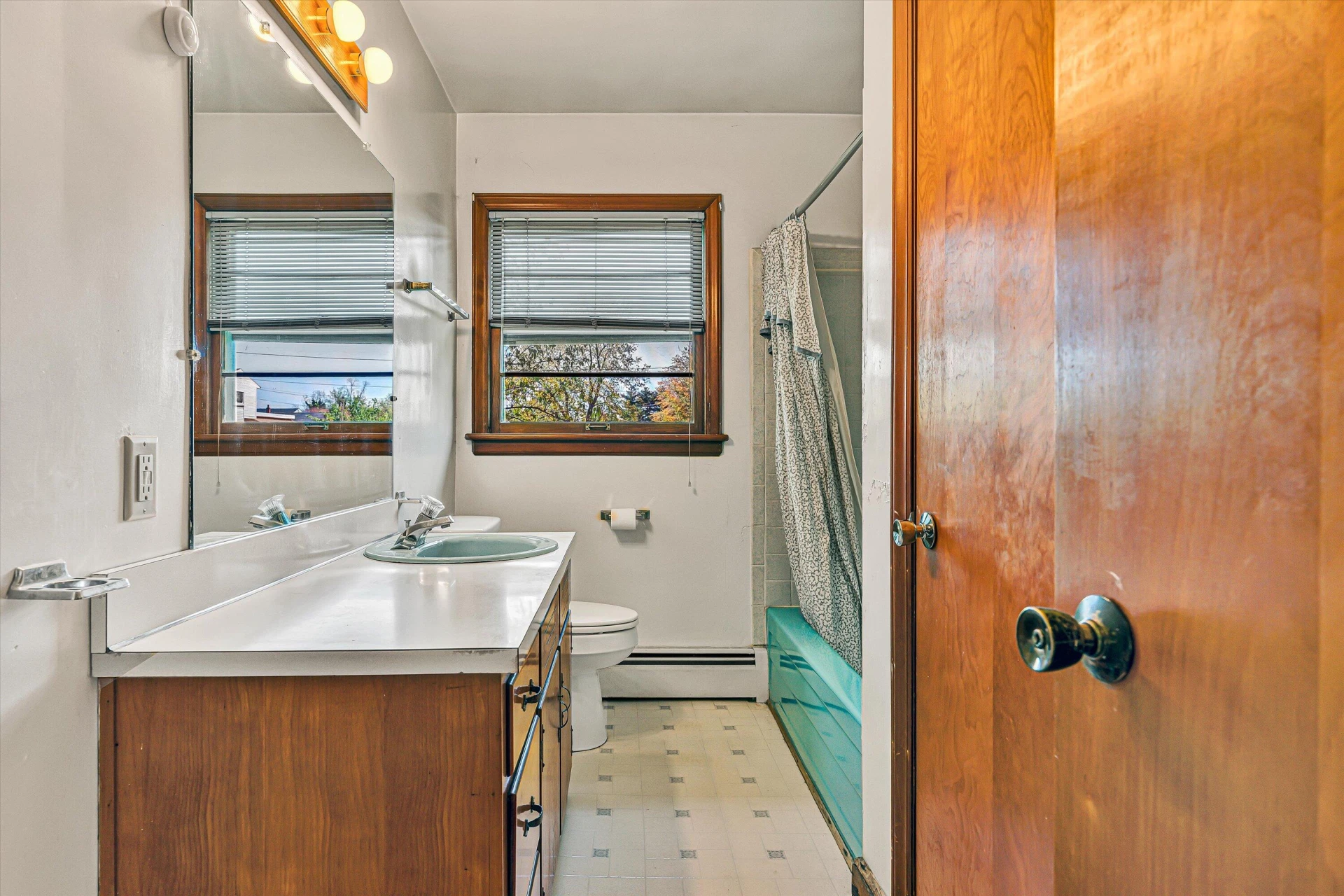 537 Wentworth AVE - Photo 10