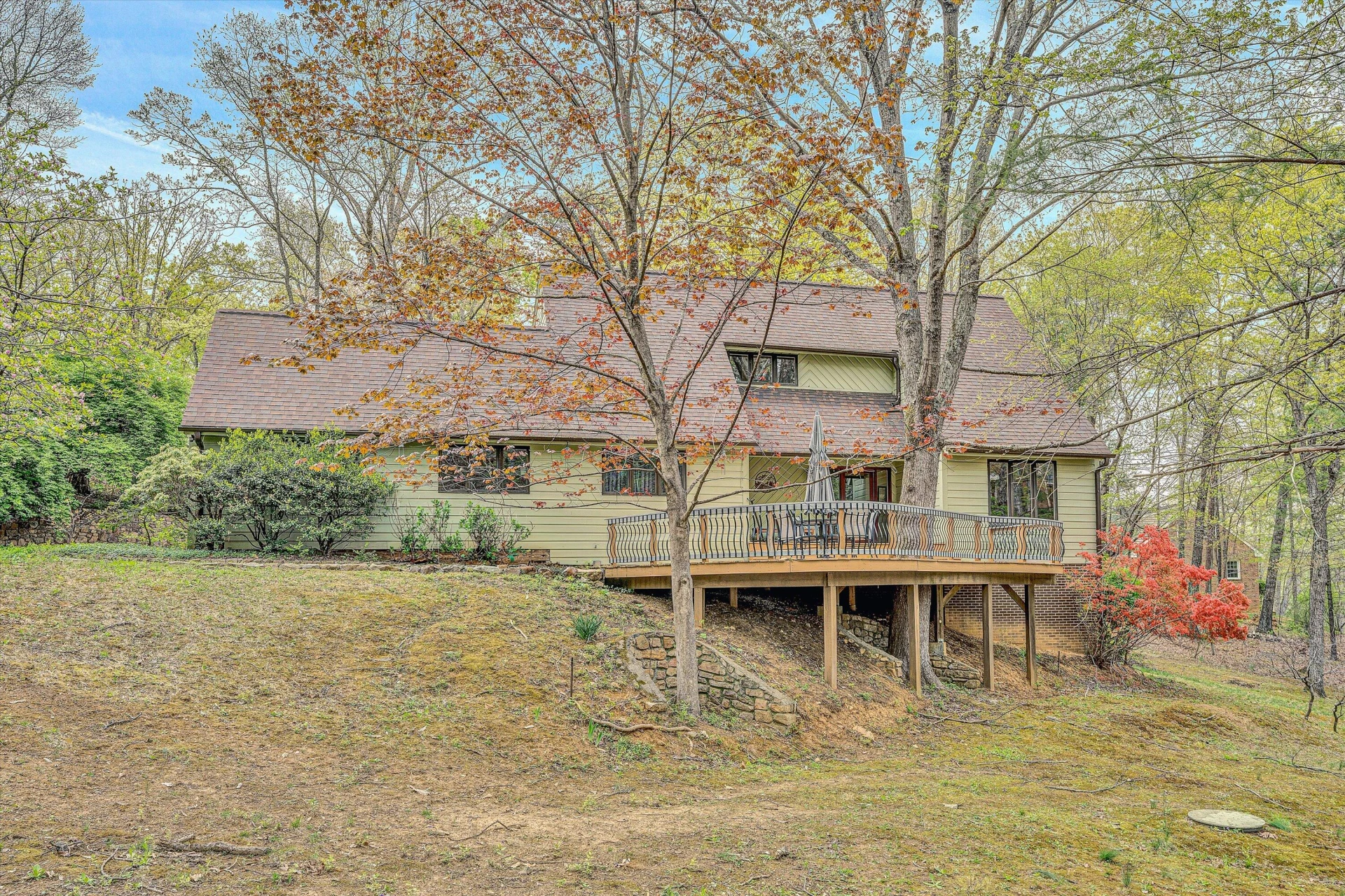 3271 Links Manor DR
