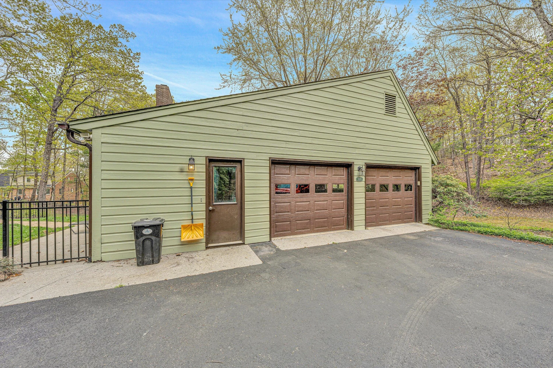 3271 Links Manor DR - Photo 3